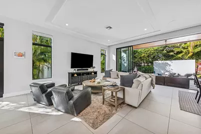 820 NE 7th Avenue, Delray Beach, FL 33483 - Photo 8