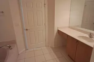 221 Greenwich Cir, Jupiter, FL 33458 - Photo 6