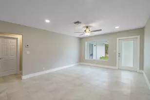 245 SW 6th St, Boca Raton, FL 33432 - Photo 4