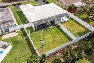 245 SW 6th St, Boca Raton, FL 33432 - Photo 24