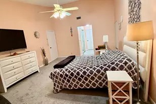 7024 Golf Pointe Cir, Tamarac, FL 33321 - Photo 18