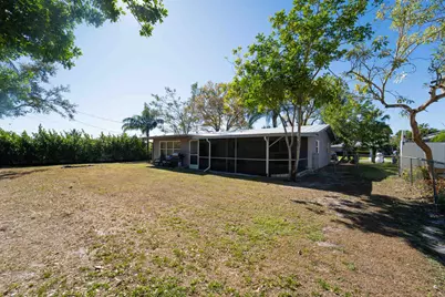 477 SE Asbury Lane, Port Saint Lucie, FL 34983 - Photo 16