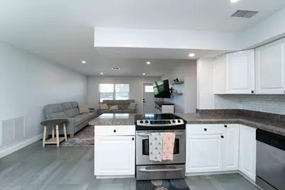 477 SE Asbury Lane, Port Saint Lucie, FL 34983 - Photo 6