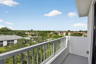 350 W Hidden Valley Blvd, Boca Raton, FL 33487 - Photo 10