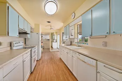 204 E Arbor Avenue, Port Saint Lucie, FL 34952 - Photo 16