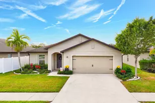 1331 Celebration Dr, Fort Pierce, FL 34947 - Photo 2