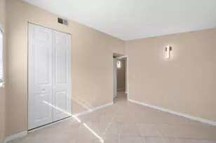 422 Coconut Ave E, Port Saint Lucie, FL 34952 - Photo 10