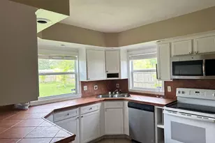 383 SW Tulip Blvd, Port Saint Lucie, FL 34953 - Photo 4