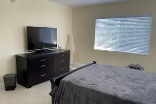 300 E Royal Palm Rd, Boca Raton, FL 33432 - Photo 32