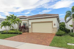 10369 Northbrook Cir, Palm Beach Gardens, FL 33412 - Photo 2