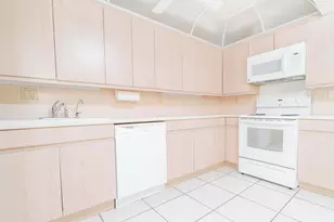 20341 NE 30th Ave, Aventura, FL 33180 - Photo 10