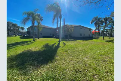 26 Lake Vista Trail E, Unit #201, Port Saint Lucie, FL 34952 - Photo 4