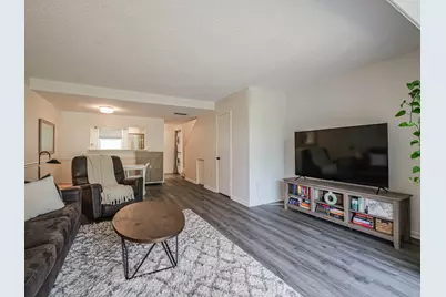 1901 Indian River Boulevard, Unit #206, Vero Beach, FL 32960 - Photo 8