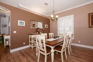 587 NW Lambrusco Dr, Port Saint Lucie, FL 34986 - Photo 10