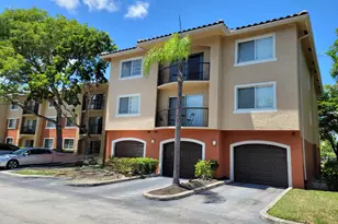 4163 N Haverhill Rd, West Palm Beach, FL 33417 - Photo 1