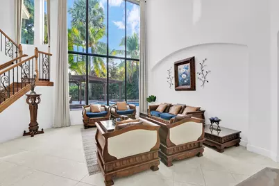 10703 Versailles Boulevard, Wellington, FL 33449 - Photo 6