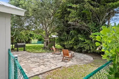 8897 SW Fishermans Wharf Drive, Stuart, FL 34997 - Photo 12