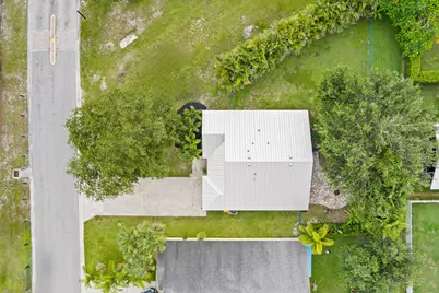 8897 SW Fishermans Wharf Drive, Stuart, FL 34997 - Photo 34