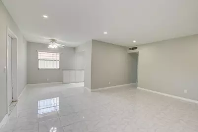 193 Tuscany C, Delray Beach, FL 33446 - Photo 4