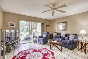 120 Lake Meryl Dr, West Palm Beach, FL 33411 - Photo 4