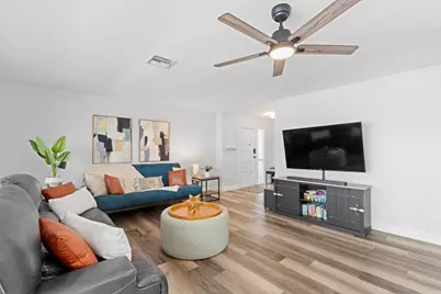 419 Pine Tree Court, Unit #21, Atlantis, FL 33462 - Photo 4