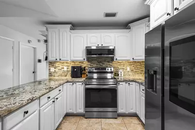 1948 SW 36th Avenue, Delray Beach, FL 33445 - Photo 14