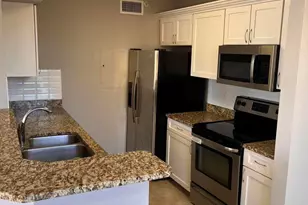 1000 Scotia Dr, Hypoluxo, FL 33462 - Photo 14