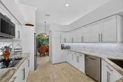 10646 Greenbriar Villa Drive, Lake Worth, FL 33449 - Photo 20