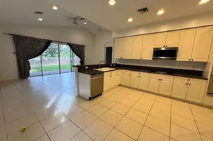 4910 SE Askew Ave, Stuart, FL 34997 - Photo 8