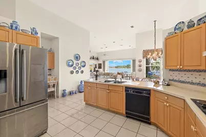 2054 Henley Place, Wellington, FL 33414 - Photo 10