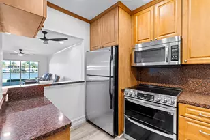 646 Snug Harbor Dr, Boynton Beach, FL 33435 - Photo 2