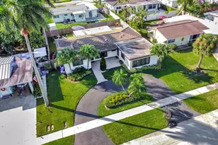 908 SE 16th St, Deerfield Beach, FL 33441 - Photo 2