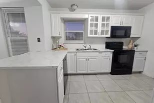 592 SW Banks Ter Terrace, Port Saint Lucie, FL 34953 - Photo 4