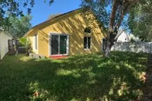 1321 E Glen Oak Rd, North Lauderdale, FL 33068 - Photo 2