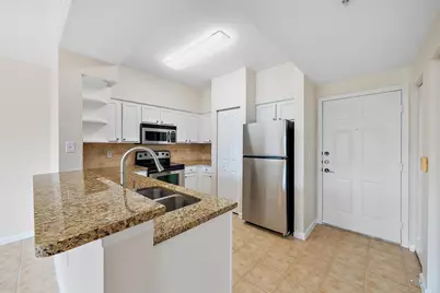 276 Murcia Drive, Unit #311, Jupiter, FL 33458 - Photo 10