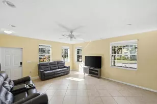 2177 SE Destin Dr, Port Saint Lucie, FL 34952 - Photo 8