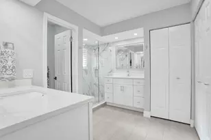 4 Lexington Ln E, Palm Beach Gardens, FL 33418 - Photo 18