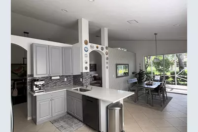 7947 Lando Avenue, Boynton Beach, FL 33437 - Photo 12
