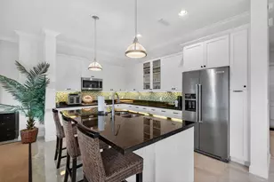 709 Bocce Ct, Palm Beach Gardens, FL 33410 - Photo 8