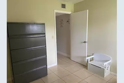 1829 Fairview Villas Drive, Unit #2, Palm Springs, FL 33406 - Photo 6