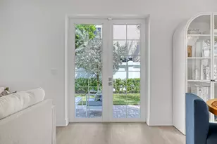 113 Royal Palm Cir, Tequesta, FL 33469 - Photo 8