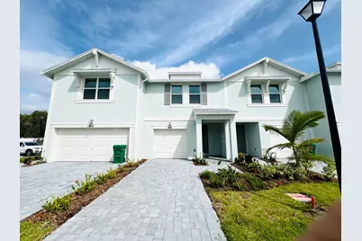 418 Salisbury Circle, Fort Pierce, FL 34982 - Photo 2