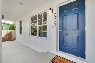 2352 SE Monroe St, Stuart, FL 34997 - Photo 6