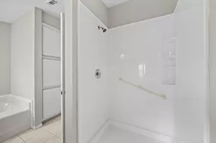 8527 Marlberry Ct, Port Saint Lucie, FL 34952 - Photo 20