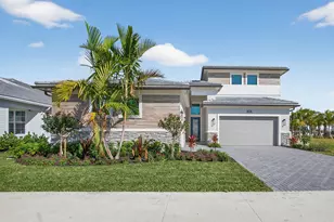 13697 Le Christine Dr, Palm Beach Gardens, FL 33412 - Photo 2