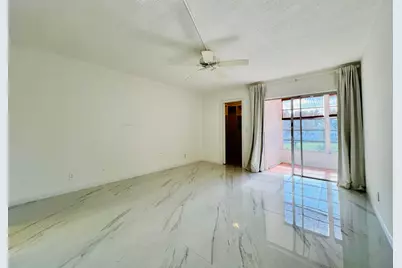313 Wellington D, West Palm Beach, FL 33417 - Photo 6