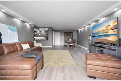 100 Bayview Drive, Unit #215, Sunny Isles Beach, FL 33160 - Photo 10