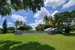 940 Rainberry Lake Dr, Delray Beach, FL 33445 - Photo 44