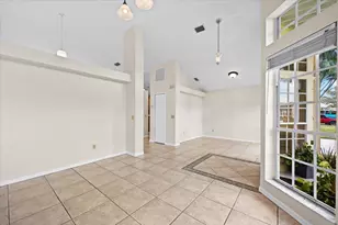 184 SW Hide Pl, Port Saint Lucie, FL 34953 - Photo 4