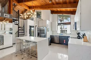 221 NW 45th St, Oakland Park, FL 33309 - Photo 16